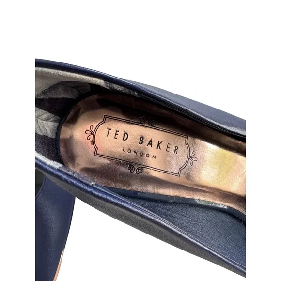 Ted Baker London Navy Leather Pumps 39 Pointed Toe Stiletto Gold Toe Cap Heels - Picture 10 of 10